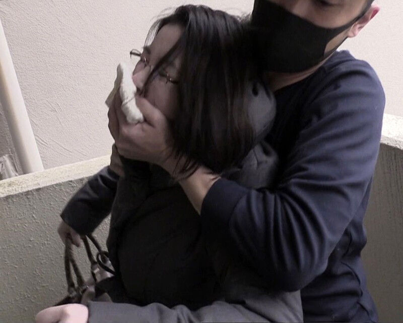 ［閲覧注意］輪姦レイプ映像 泣き叫ぶメガネ有閑妻！ 弘崎ゆみな
